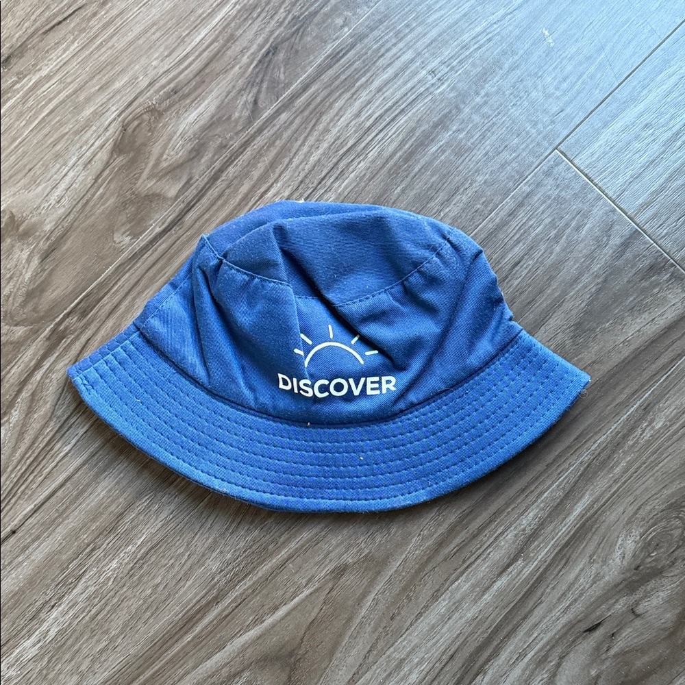 Discover Bucket hat